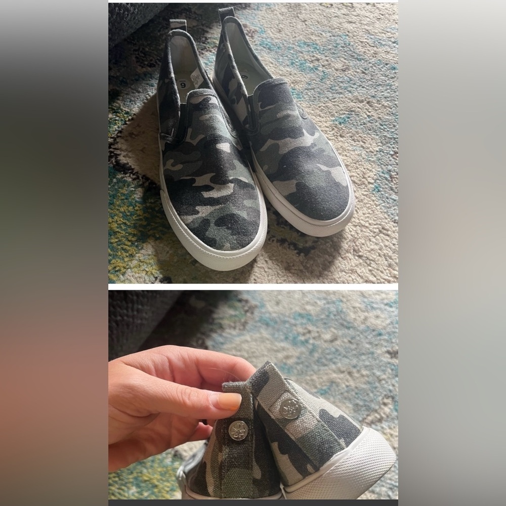 Tommy Bahama camouflage flats shoes